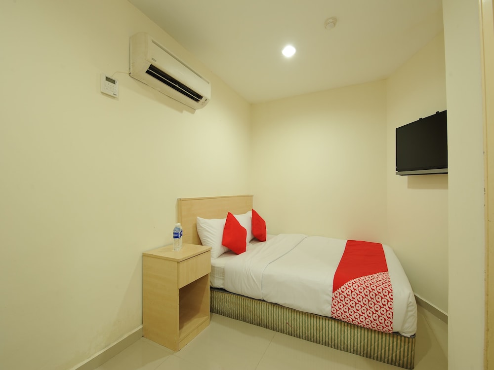 OYO 1055 Batu Caves Star Hotel 10/17