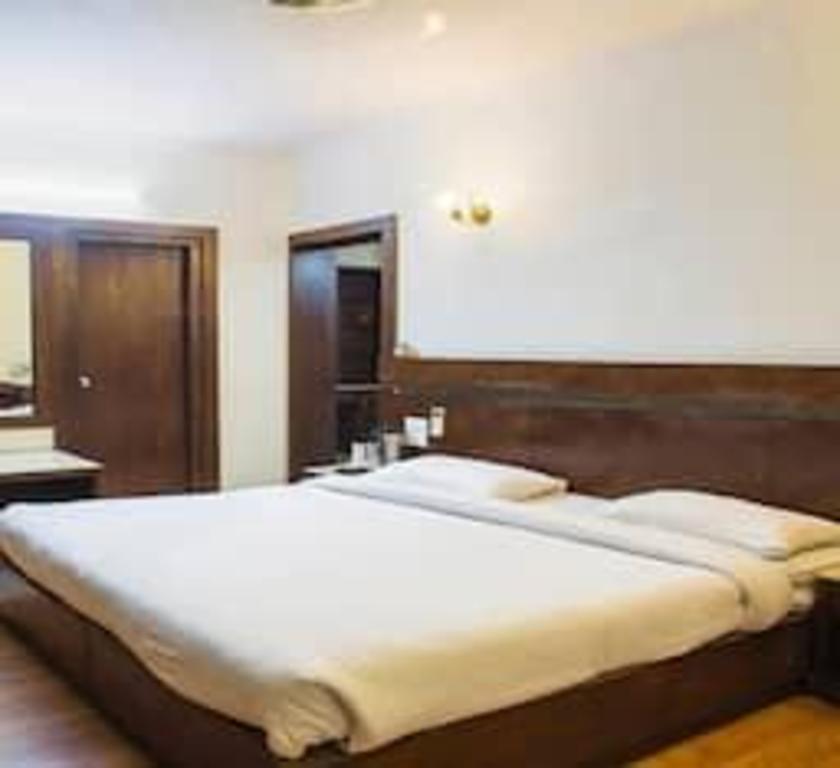 Hotel Sonia, Rudrapur 11/37