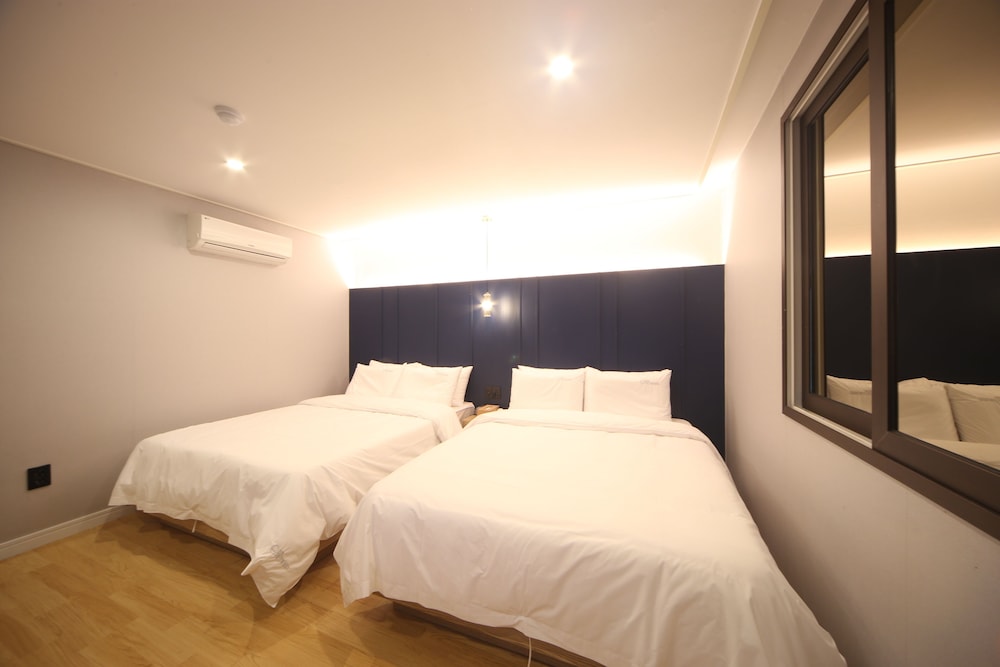 The Stone Bridge Hotel Sasang 7/24
