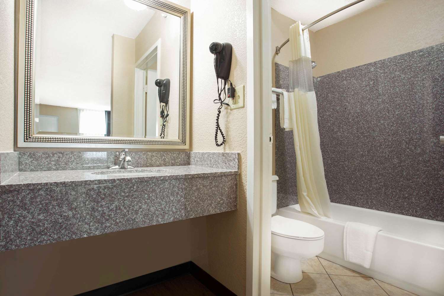 Quality Inn and Suites University Area NC 30/31
