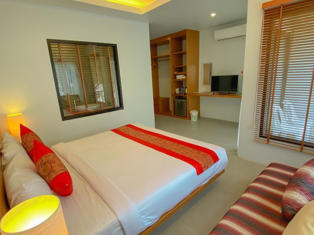 White Sand Halal House Krabi 8/29