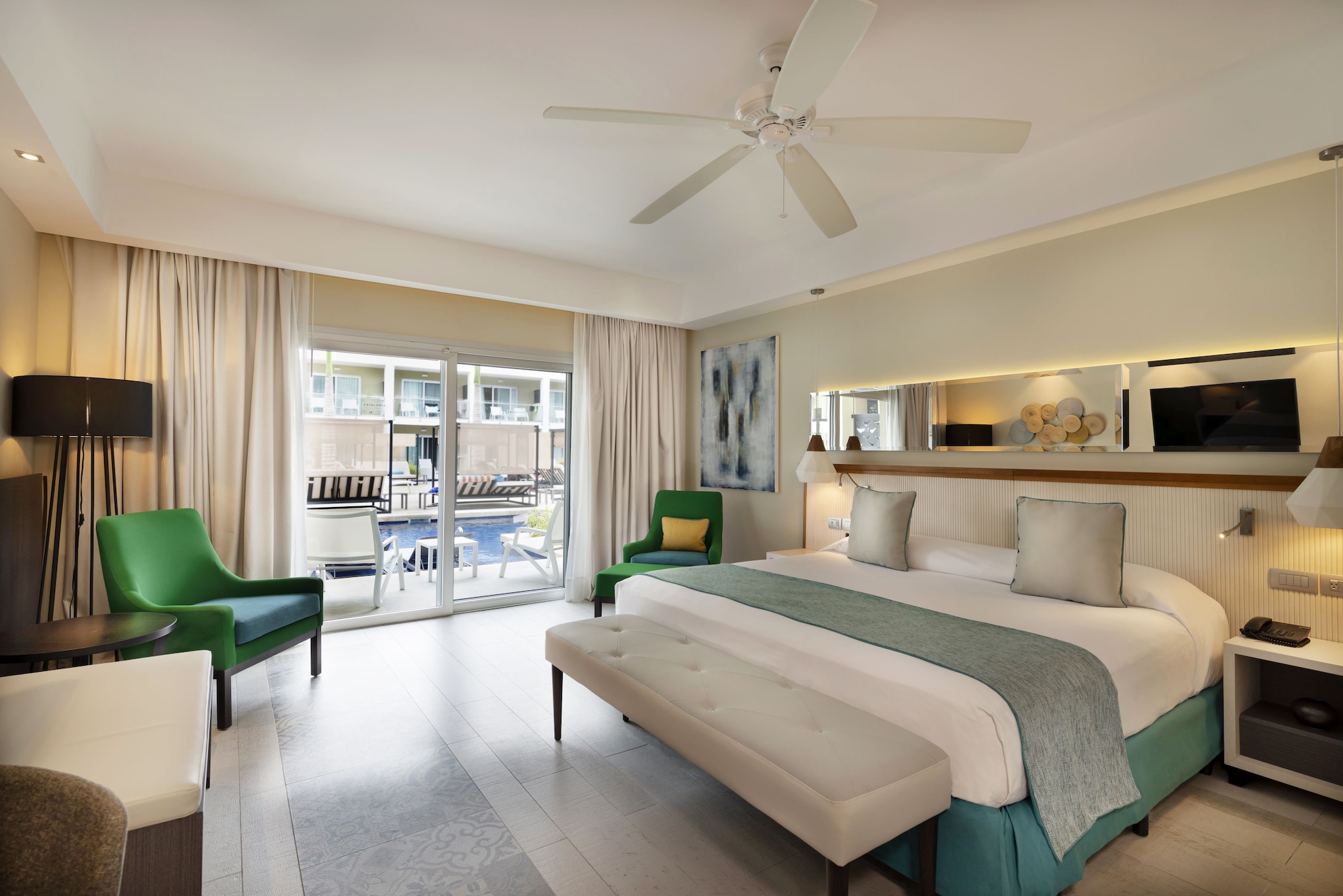 Swim Up, Superior, Single Bed