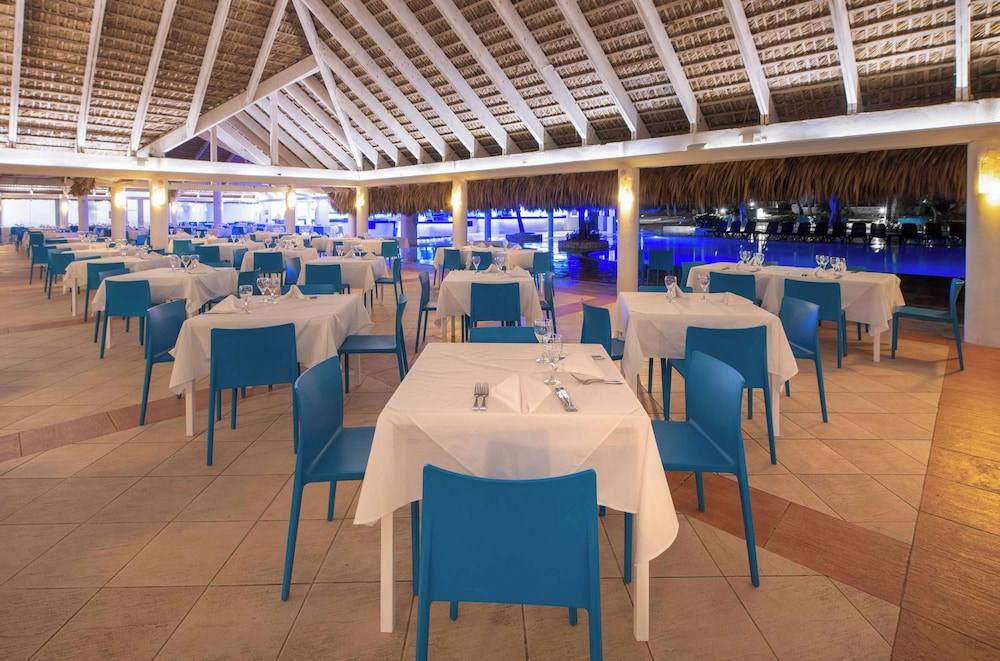 Viva Dominicus Beach by Wyndham, A Trademark All Inclusive 26/50
