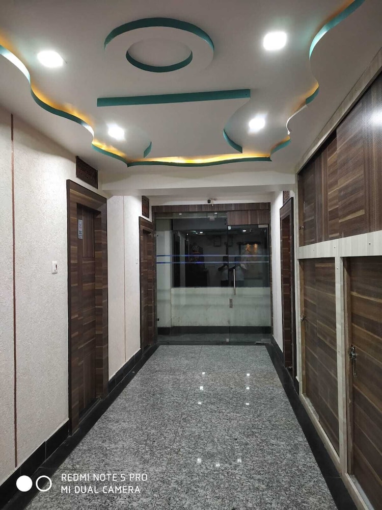 Oyo 11840 Hotel Venus 4/23