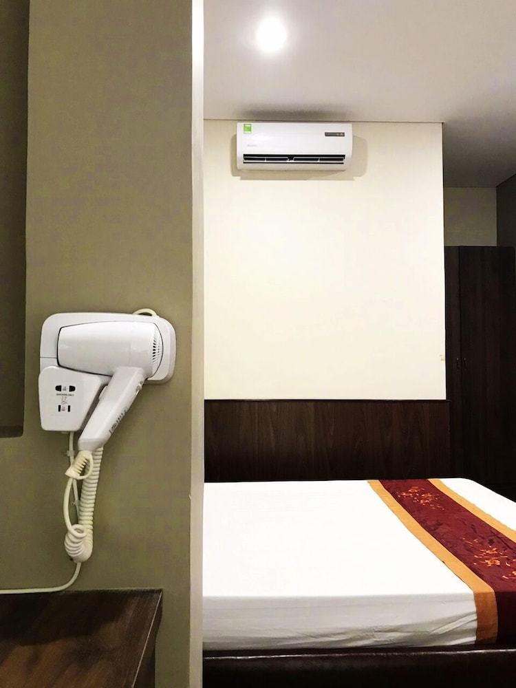 QUAN QUAN HOTEL 29/43