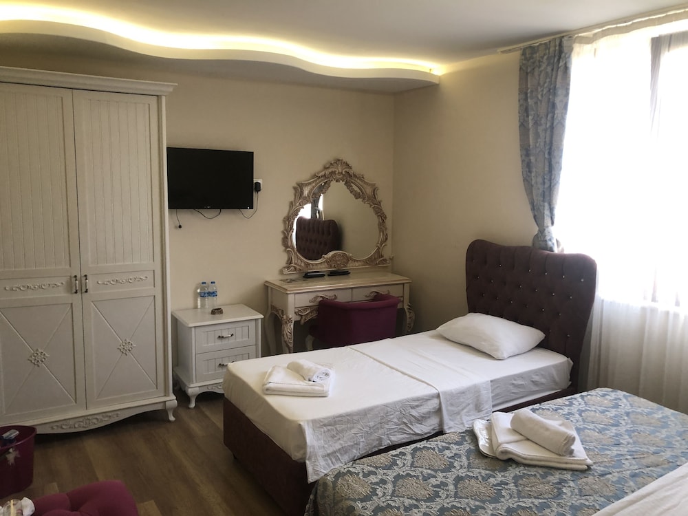 SANLI HOTEL 42/62