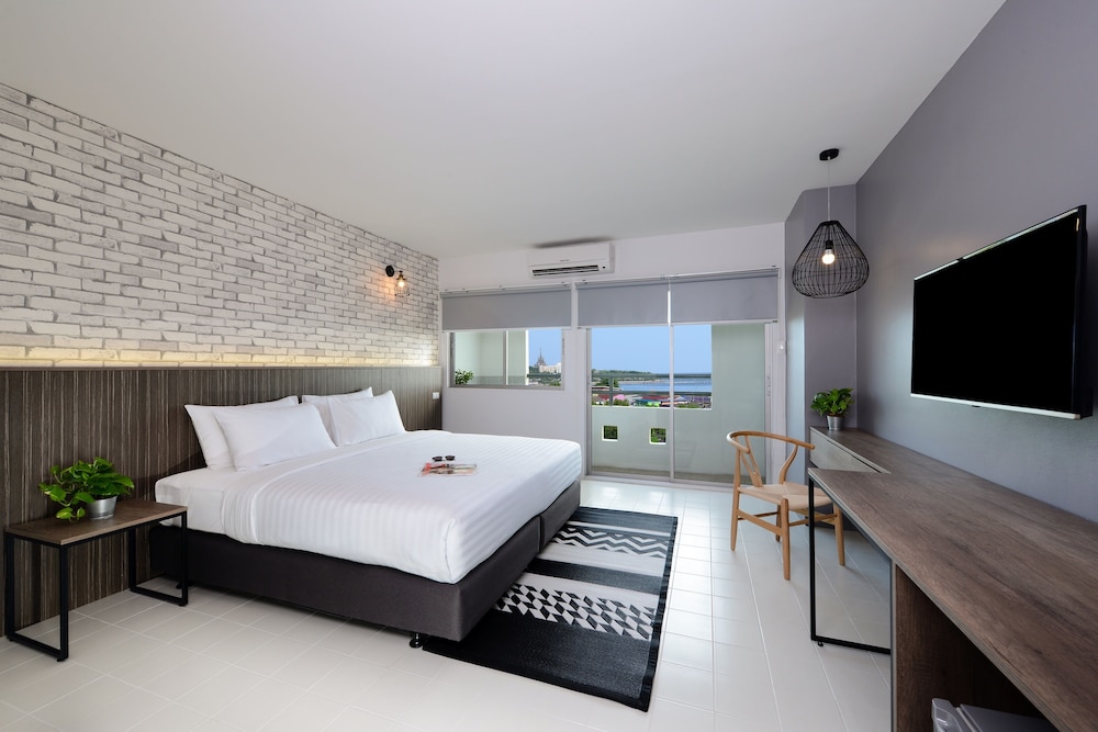 1 BEDROOM, JUNIOR SUITE, SEA VIEW
