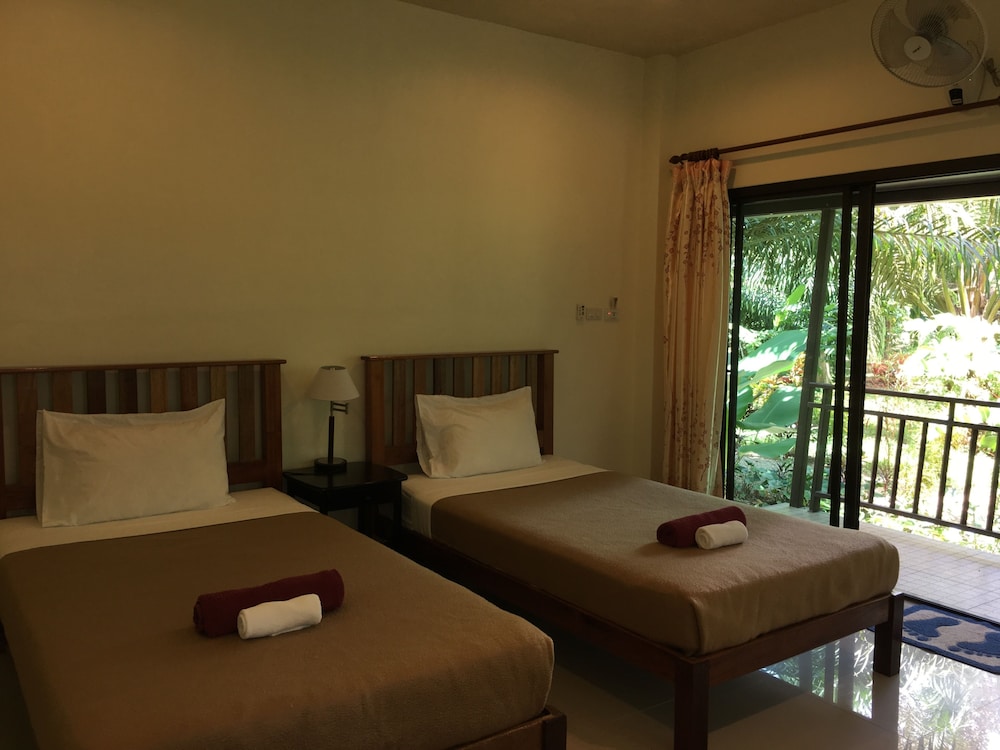 Khao Sok Palm Garden Resort 6/18