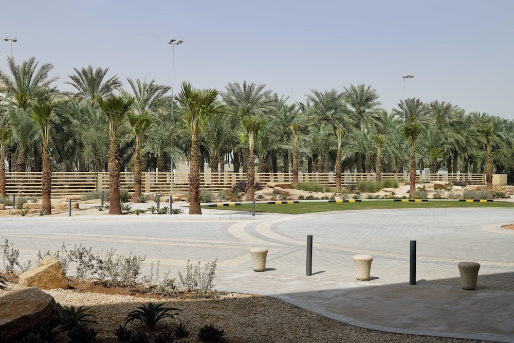 الحي الدبلوماسي الرياض - شقق ماريوت التنفيذية(Riyadh Diplomatic Quarter - Marriott Executive Apartments) 64/68