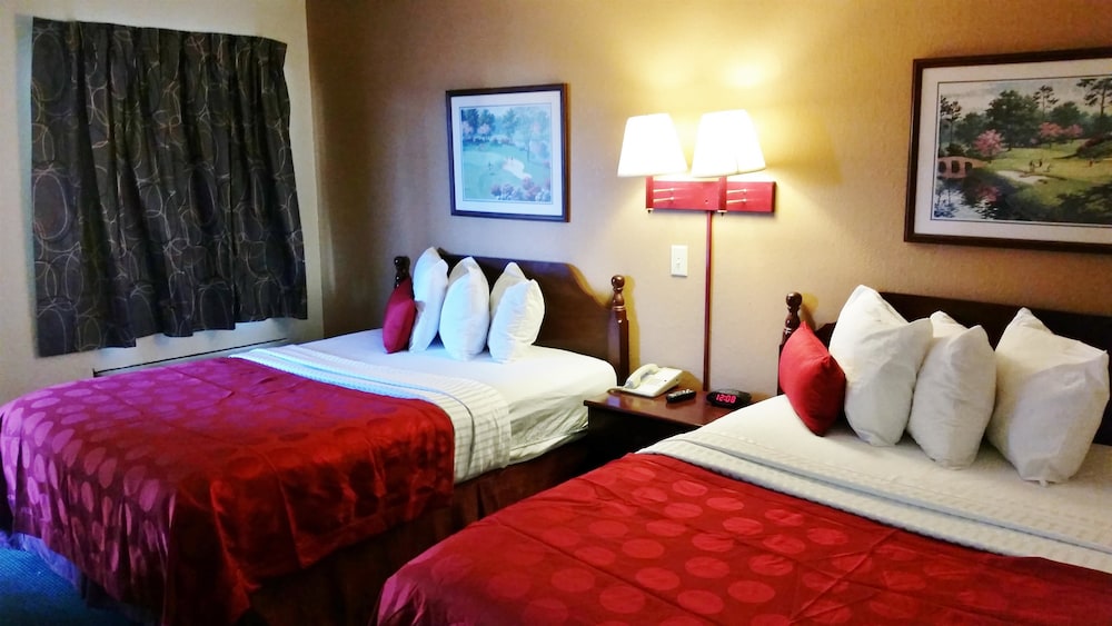 Country Hearth Inn And Suites Augusta 3/18