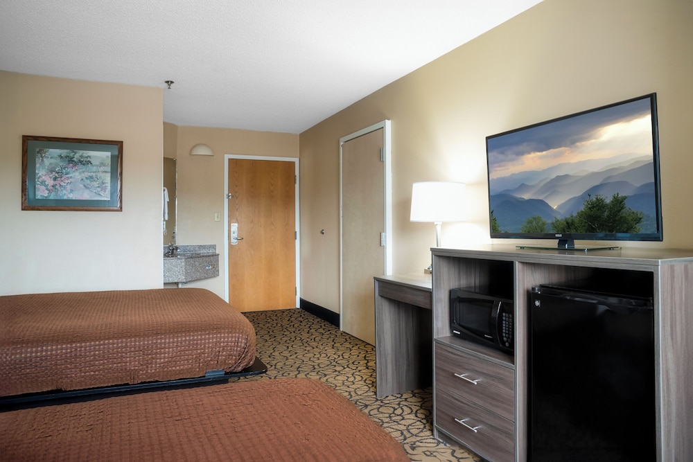 Guest Inn Pigeon Forge 33/48