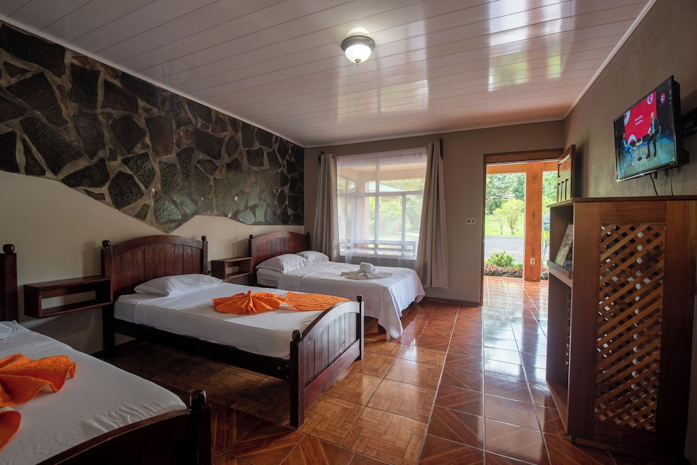 Hotel Sueño Dorado 6/72