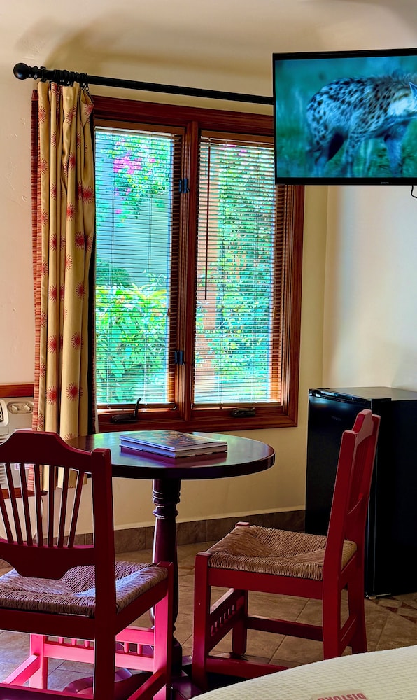 Los Arboles Hotel 37/50