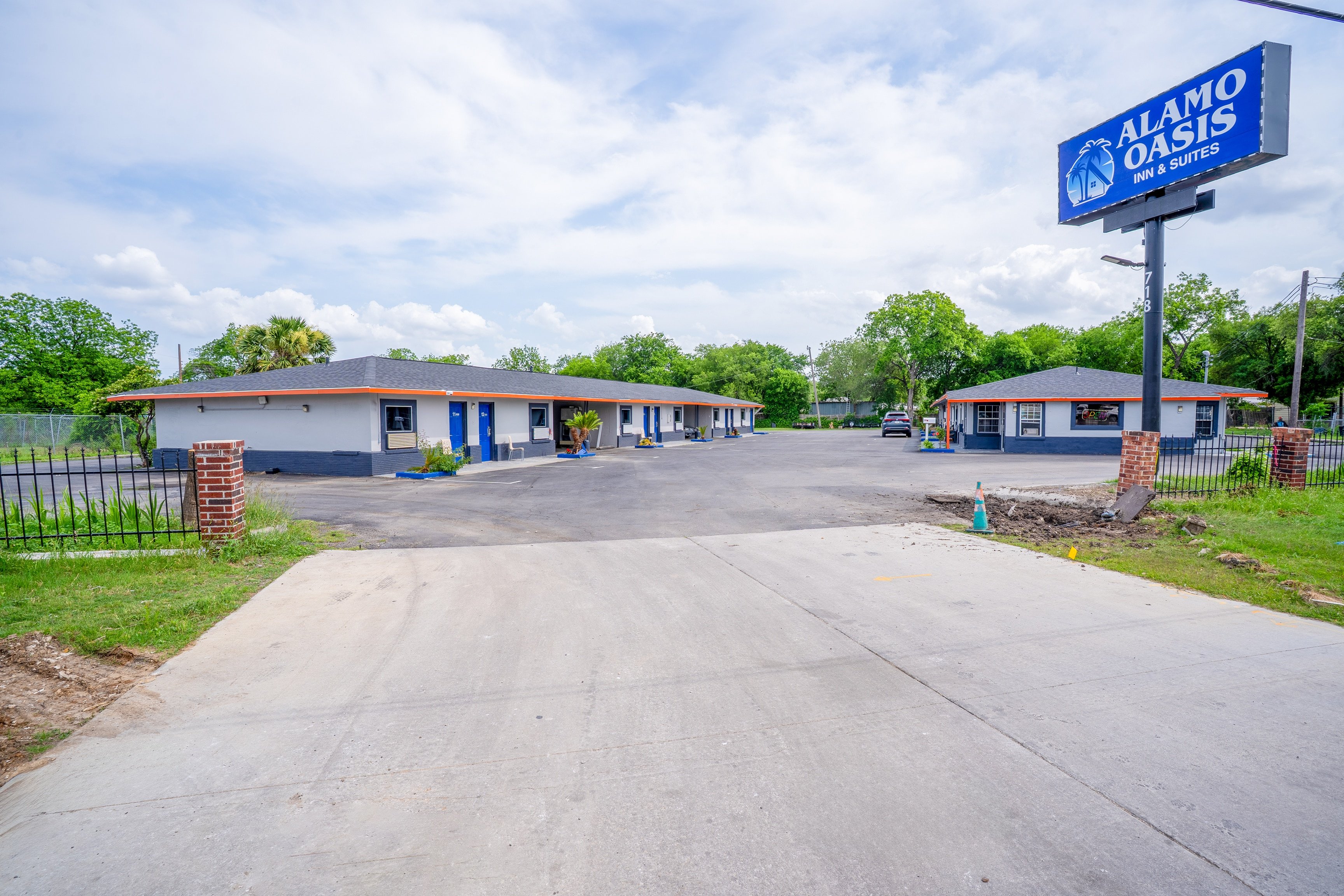 Alamo Oasis Inn and Suites By OYO San Antonio 30/53