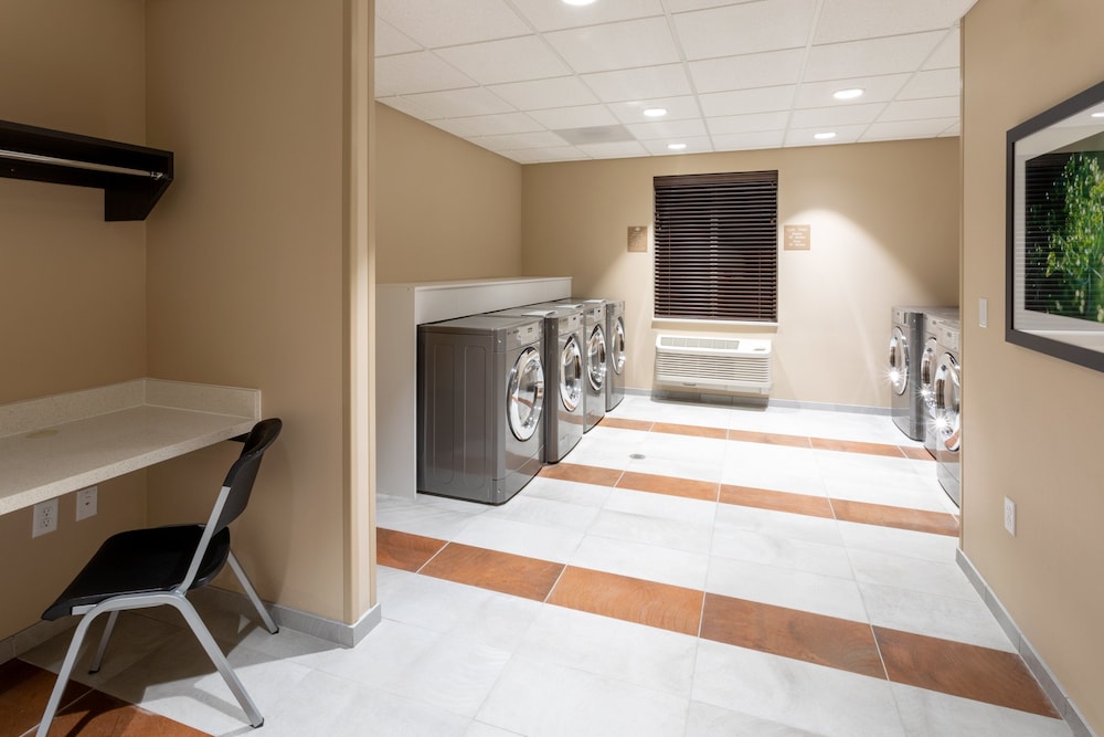 Candlewood Suites Rochester Mayo Clinic Area 22/50