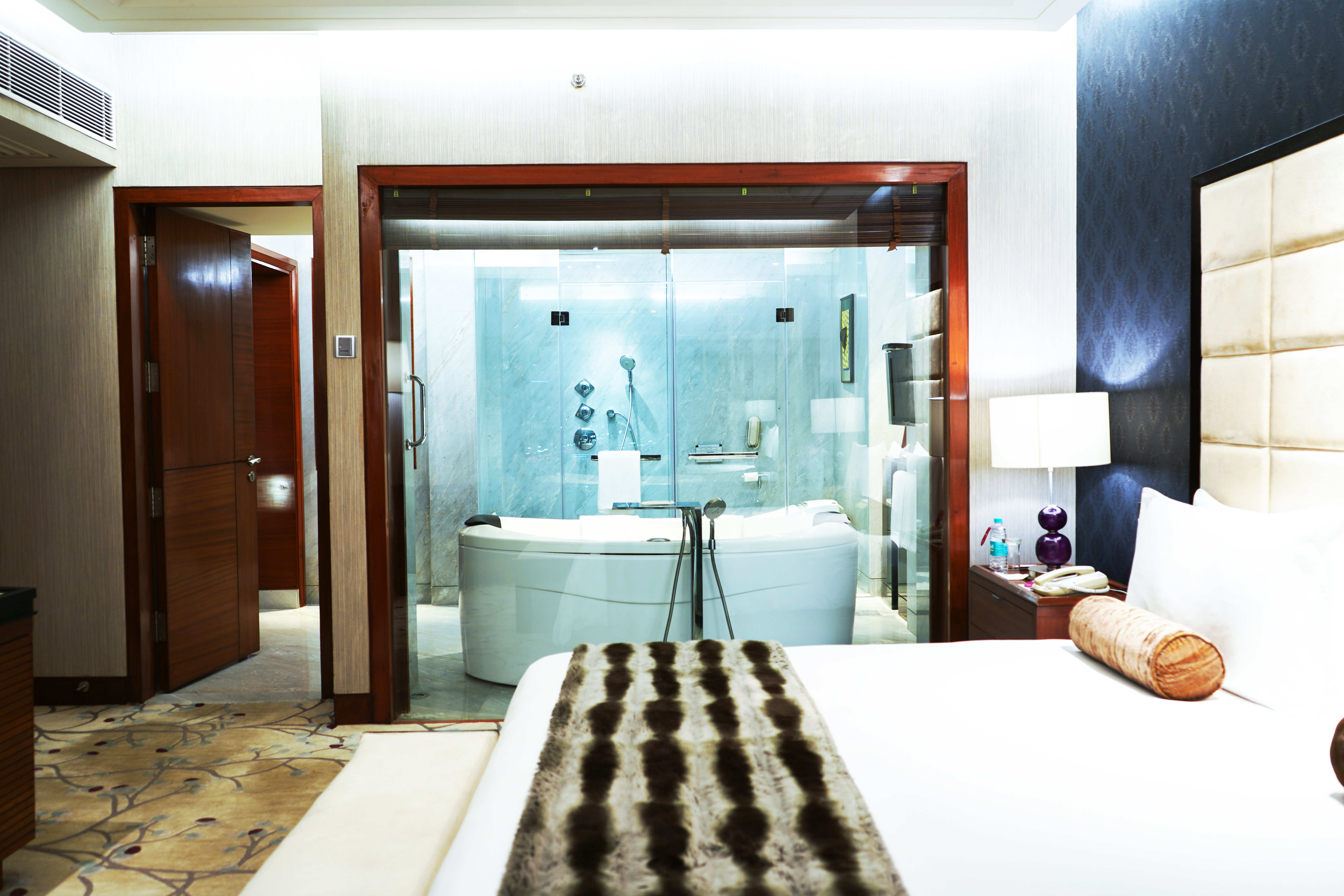 Crowne Plaza Gurgaon 25/82
