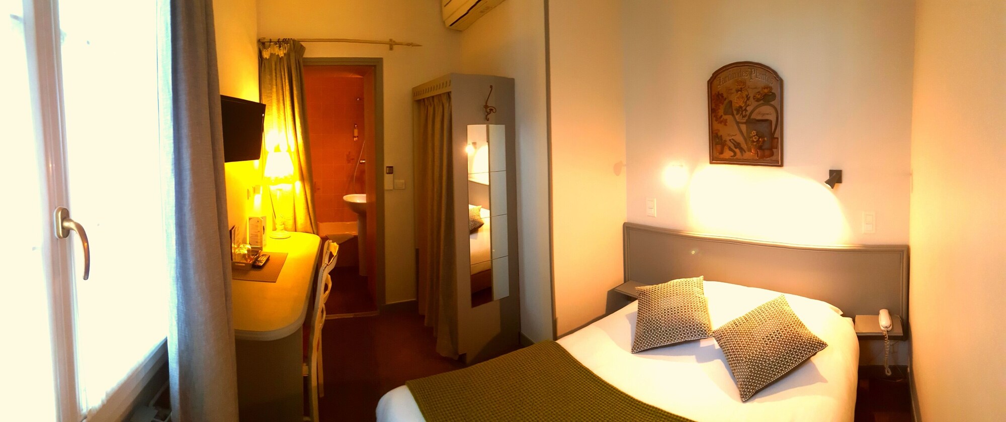 ECONOMY, SINGLE, DOUBLE BED, SHARED BATHROOM, SHARED TOILET