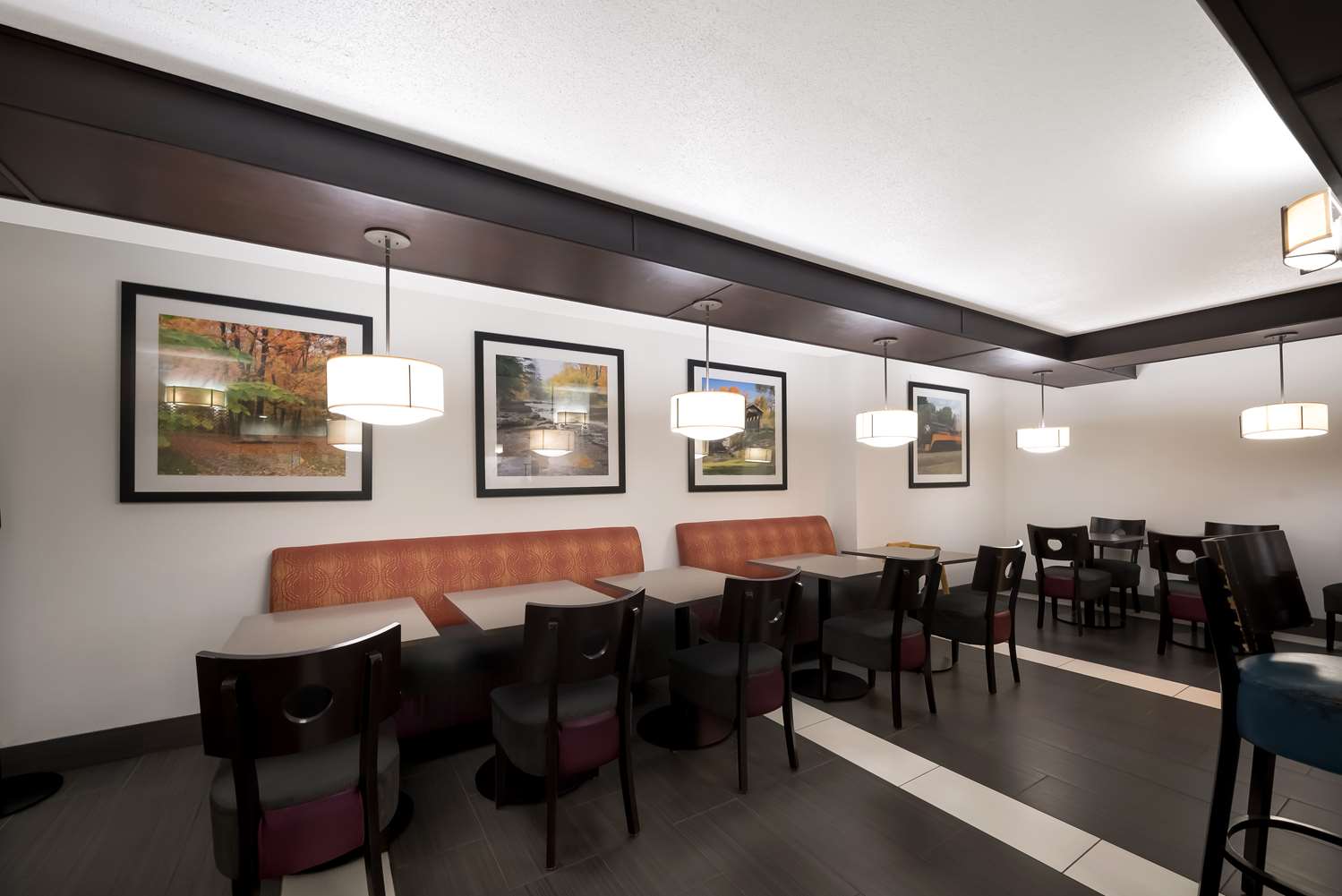 Best Western Executive Inn Battle Creek 35/46