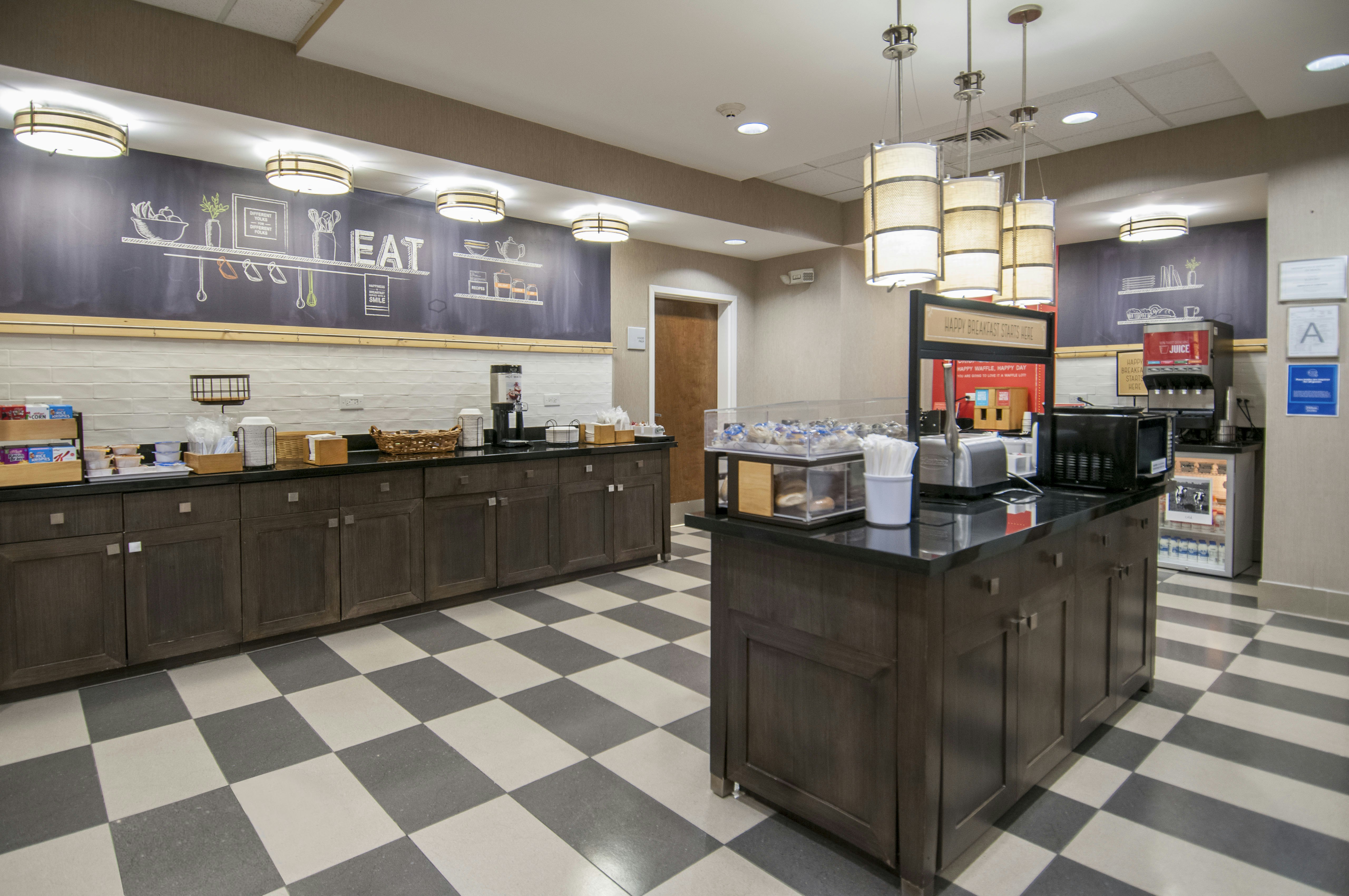 Hampton Inn Hernando Ms 7/65