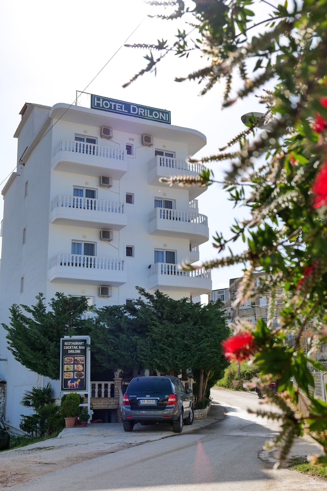 HOTEL DRILONI 40/51