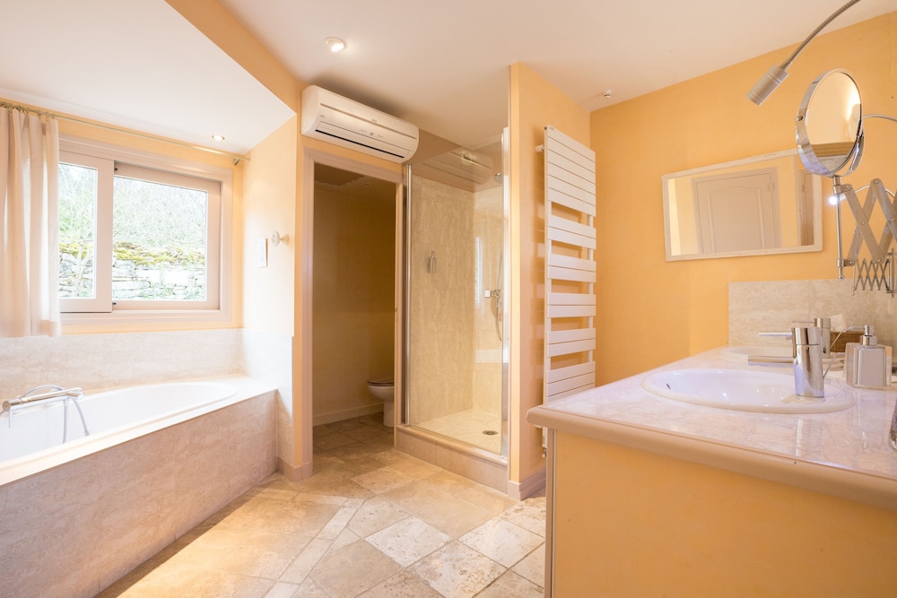 La Terre D'or - Chambre D'hôtes 32/36