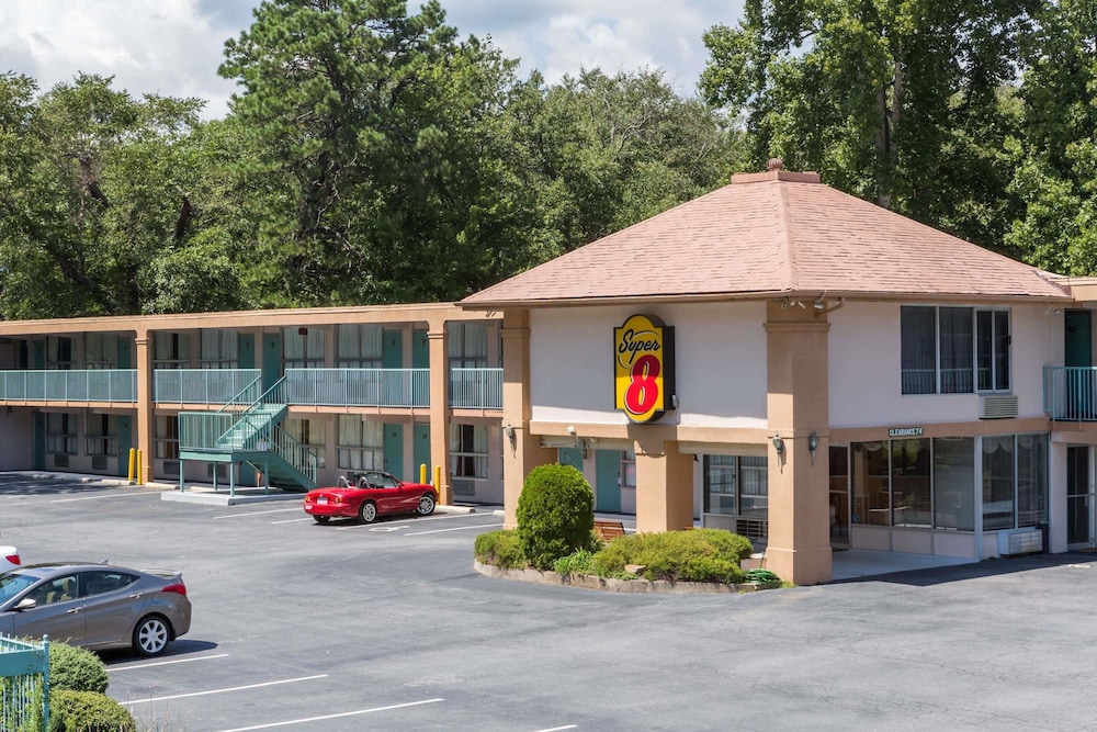 Super 8 By Wyndham Black Mountain 31/50