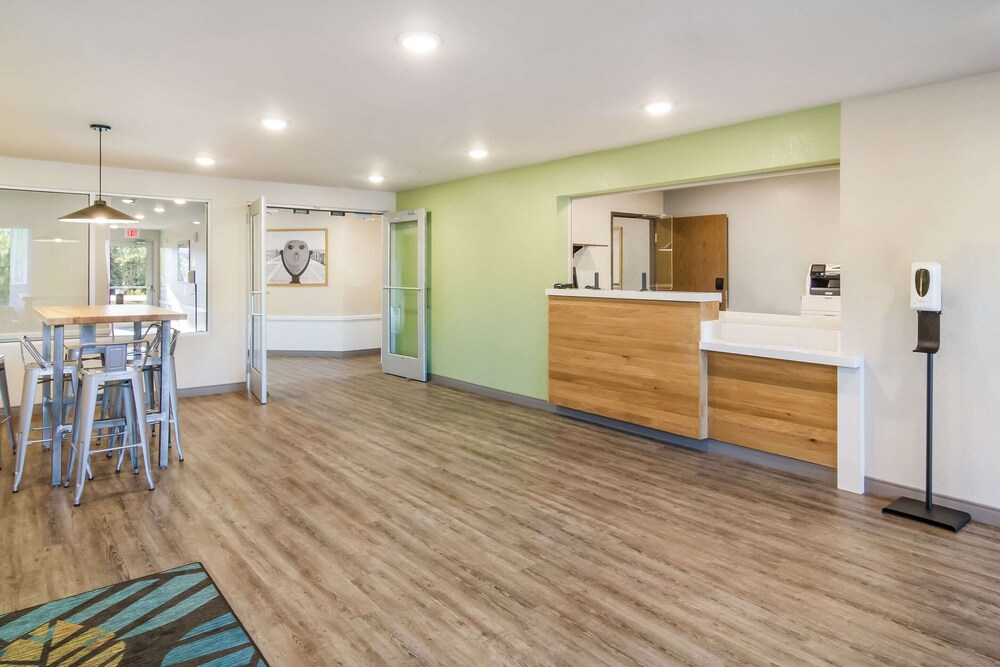 WoodSpring Suites Jacksonville Baymeadows 8/59