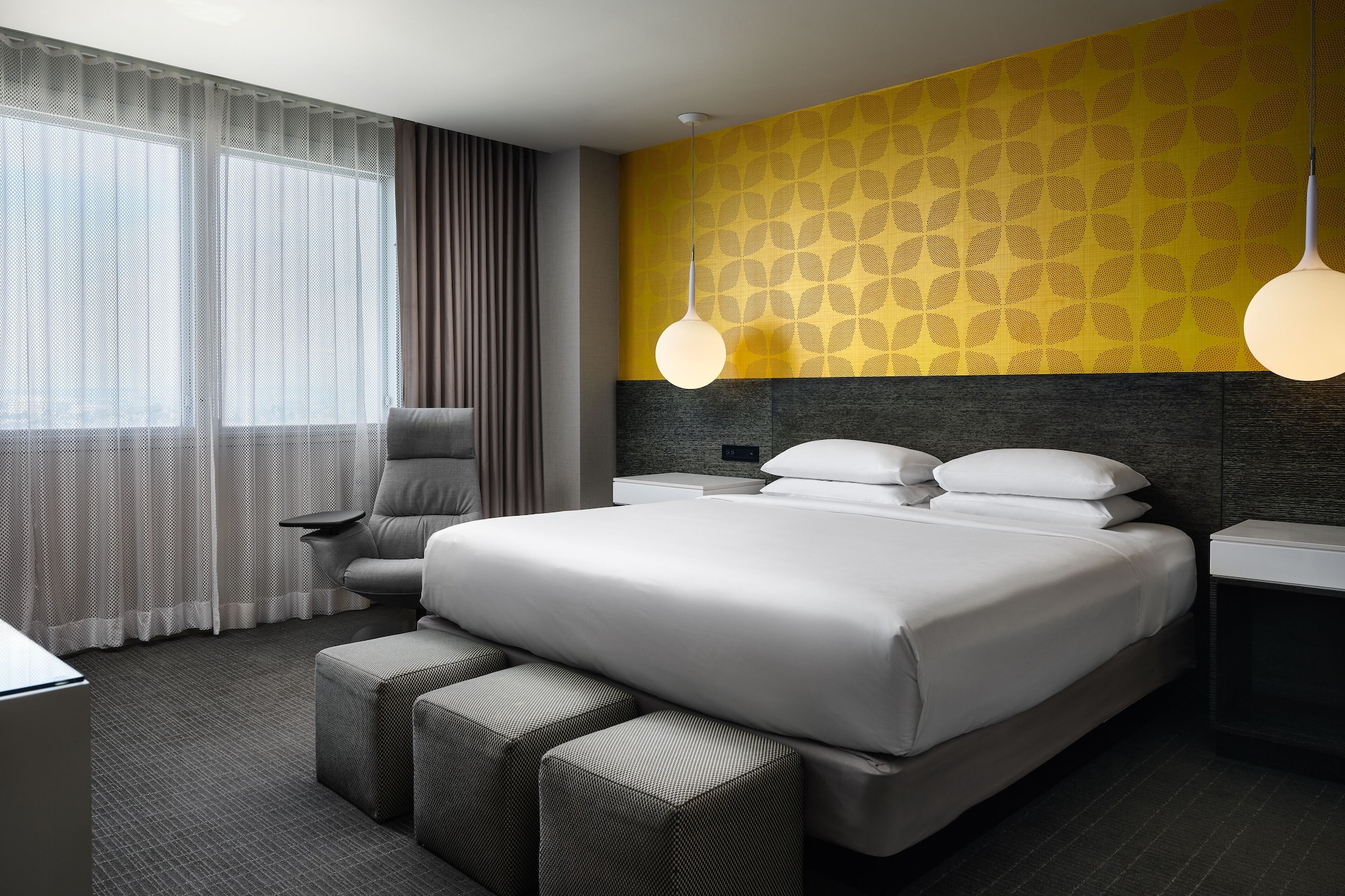 Regency, Suite