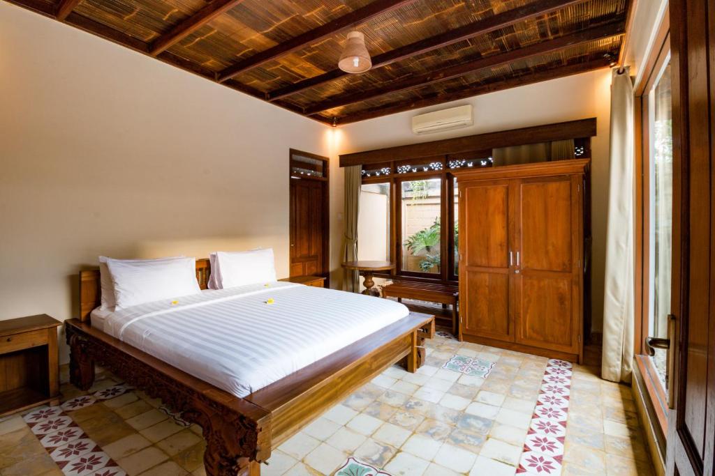 Luxury, Villa