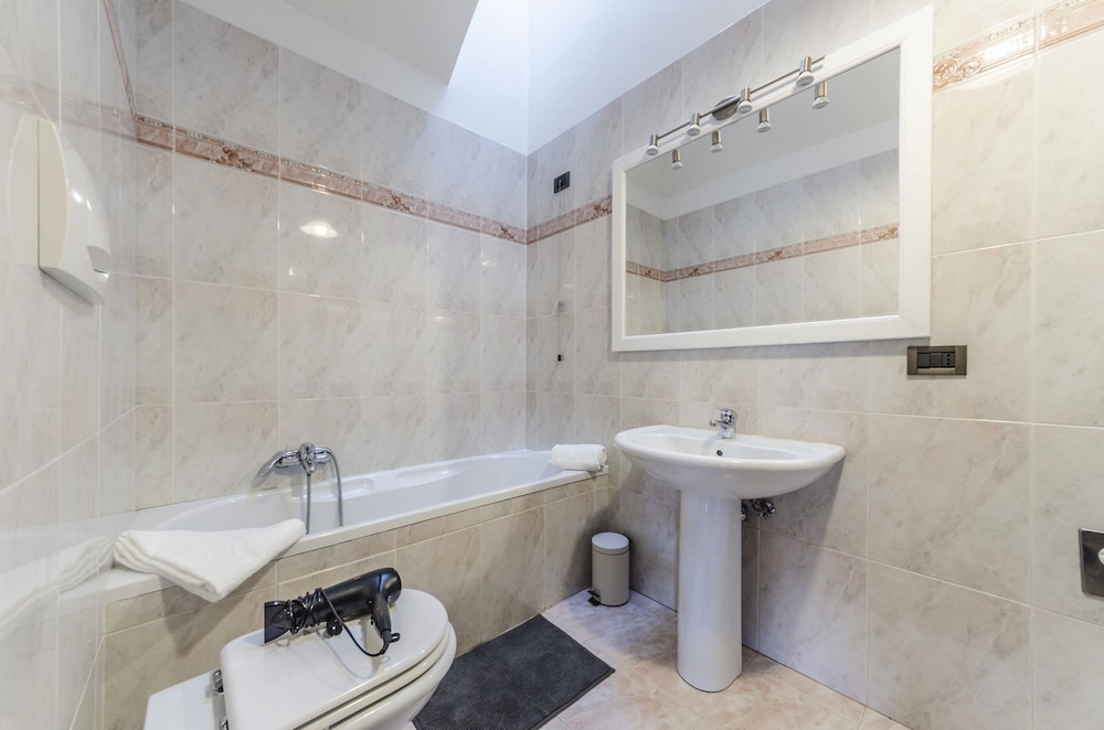 Maurizio House 19/19