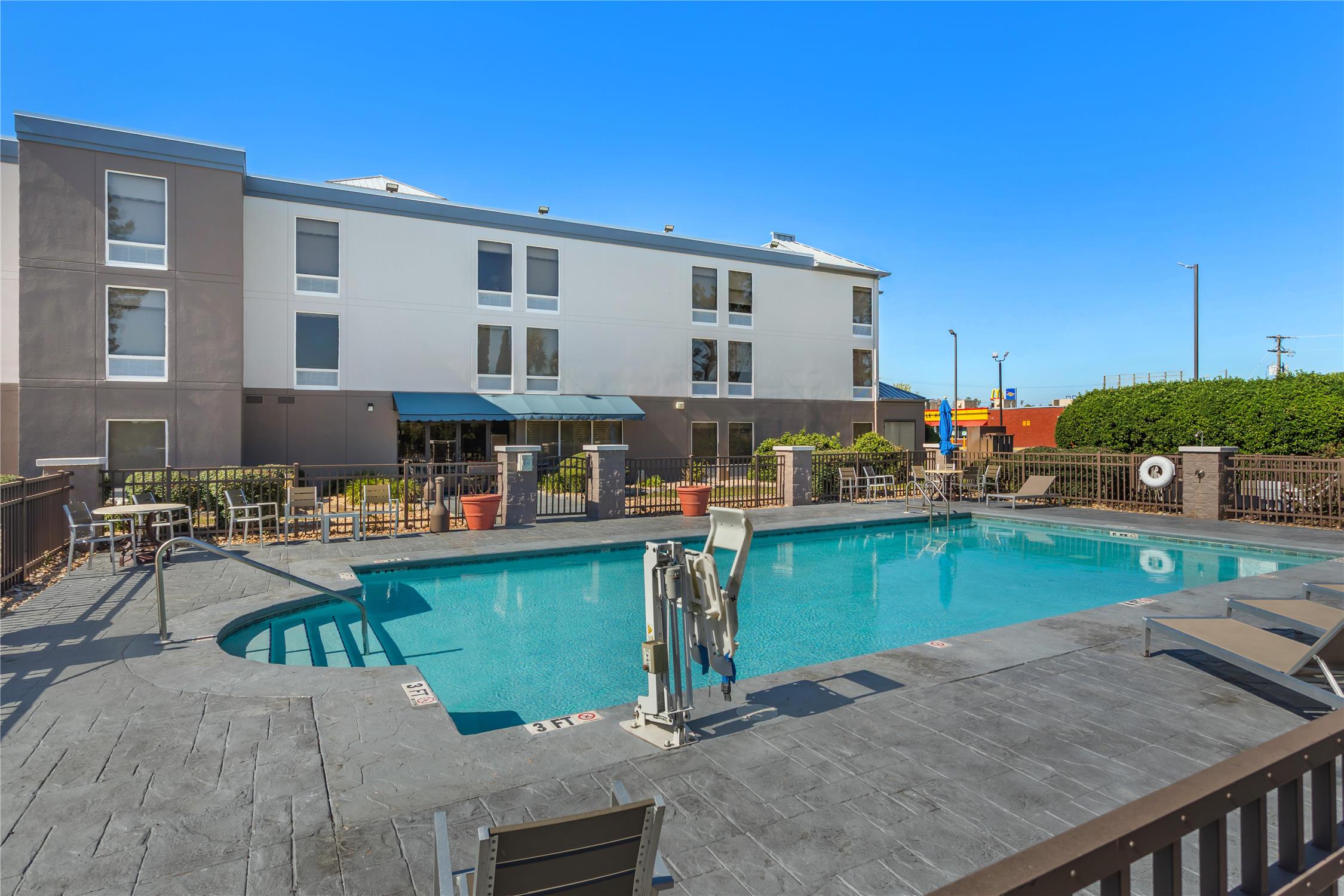 Best Western Plus Madison Inn 4/53