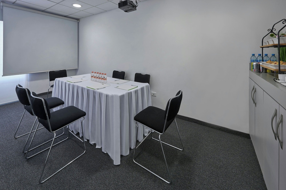 City Express Junior by Marriott Toluca Zona Industrial 35/39