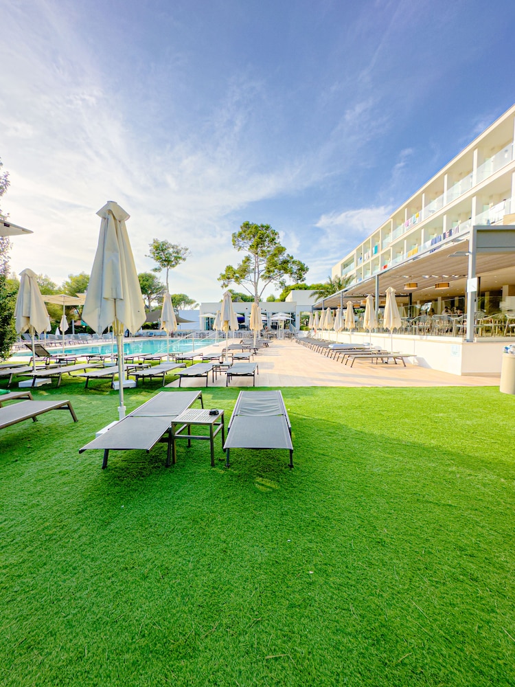 Diamant Hotel and Aparthotel 73/77