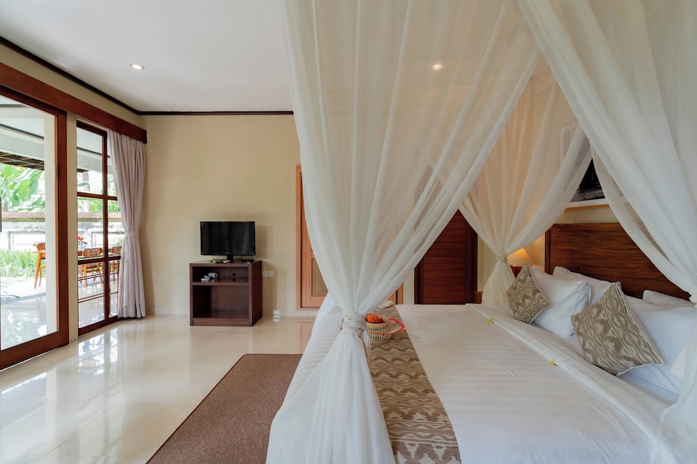 2 BEDROOMS, VILLA, PRIVATE POOL