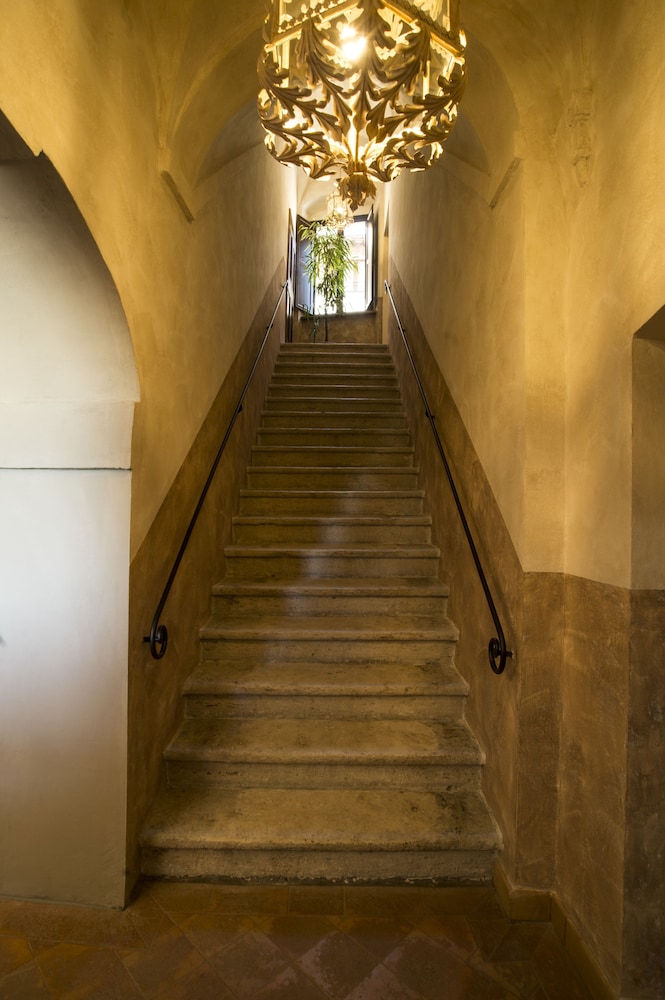 Palazzo Pacini 33/77
