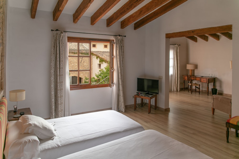 Hotel Can Moragues 4/50