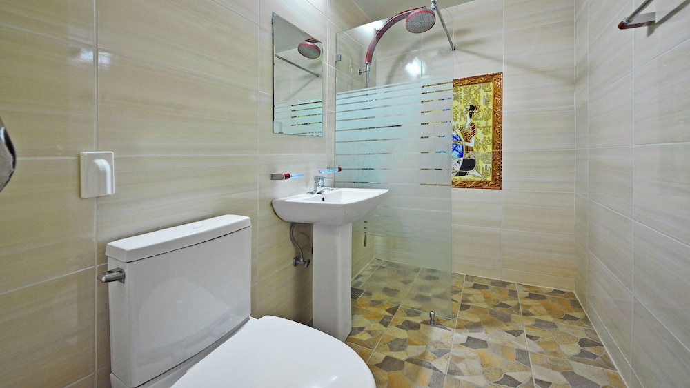 Tongyeong Makai O Pension 50/50