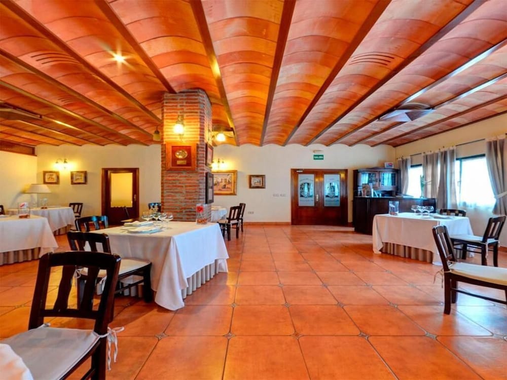 Las Bovedas Hotel 60/68