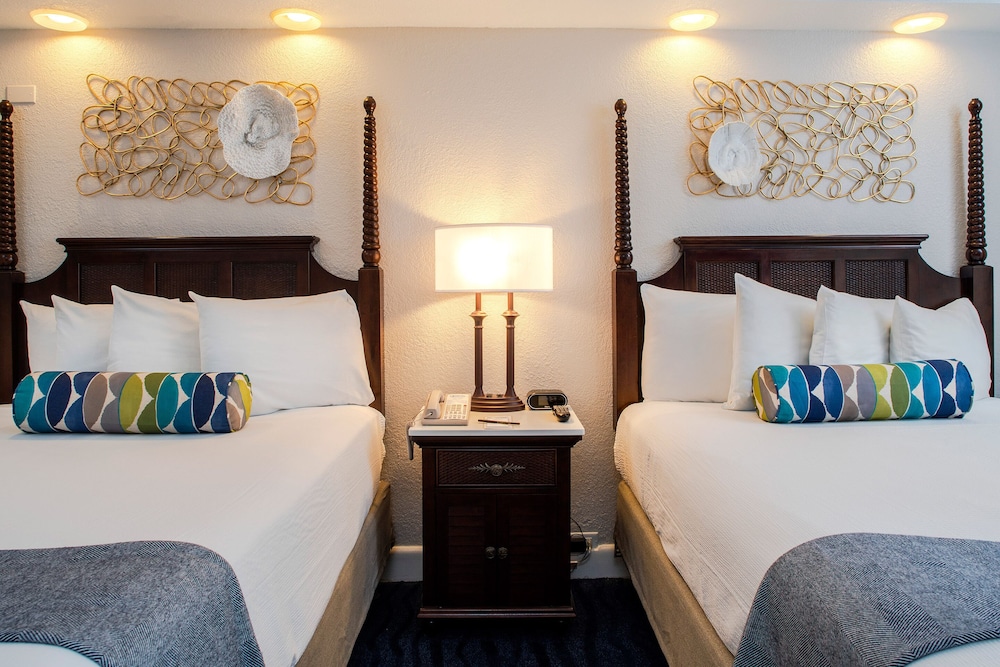 Tradewinds Island Grand Resort 26/65
