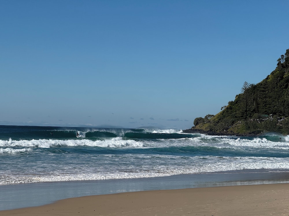 Burleigh Palms Holiday Apartments 65/75