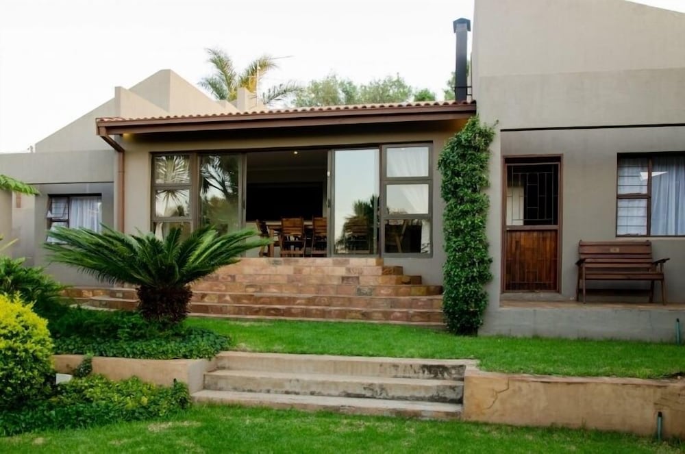 PhysEQFiT Guesthouse & Spa 23/25