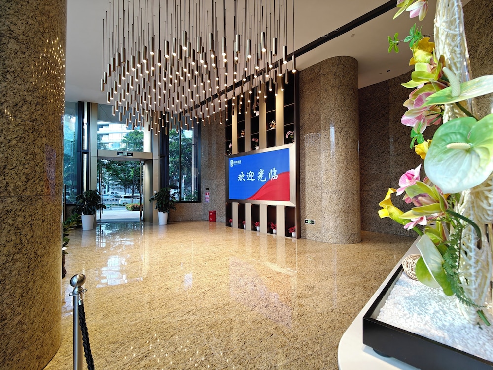 Qianhai Service Apartment 2/17