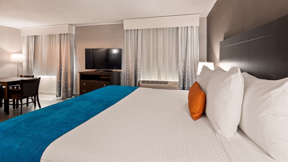 Best Western Plus Sun Canyon 12/43