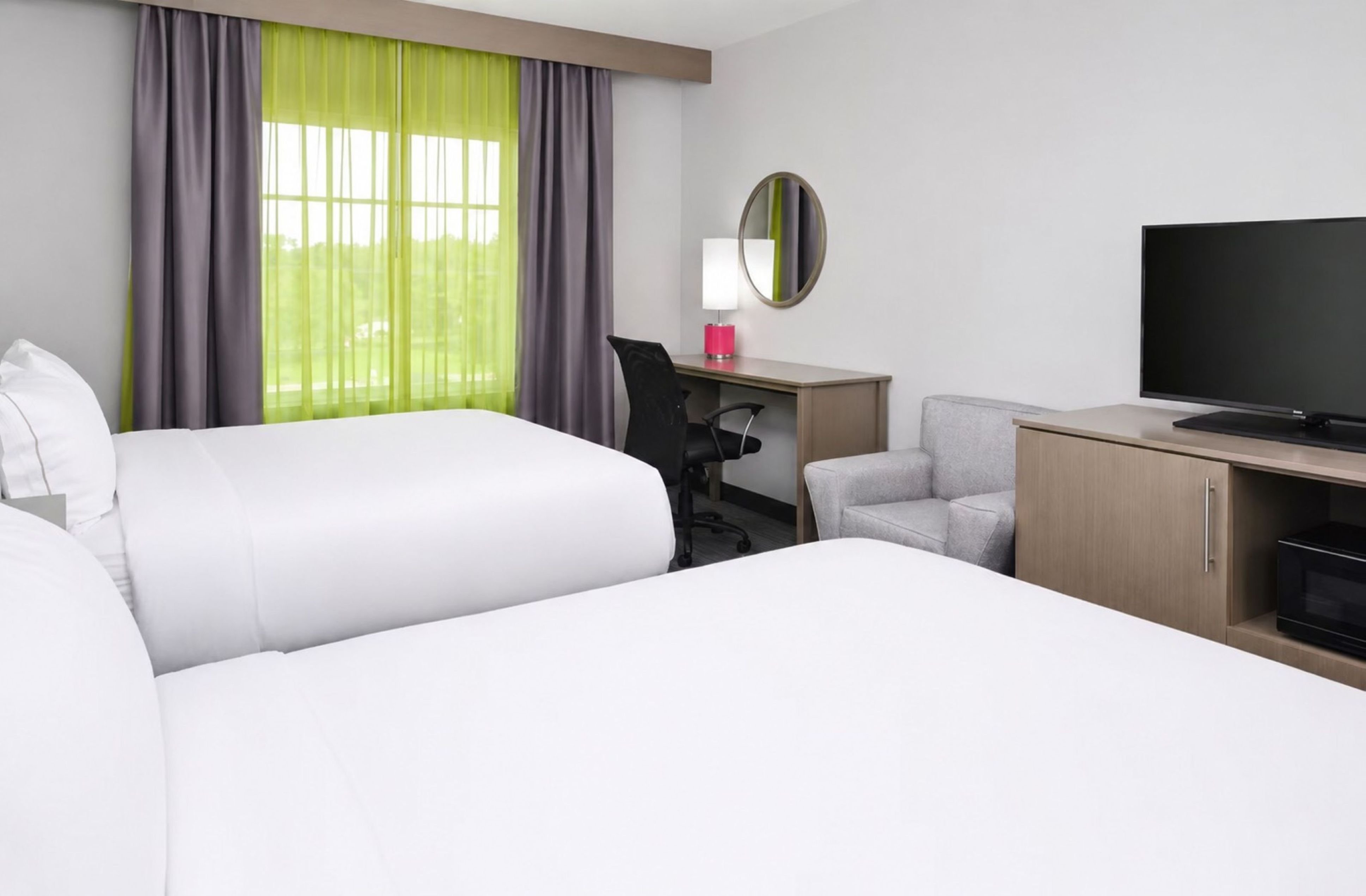 Holiday Inn Express Suites Shippensburg 20/65