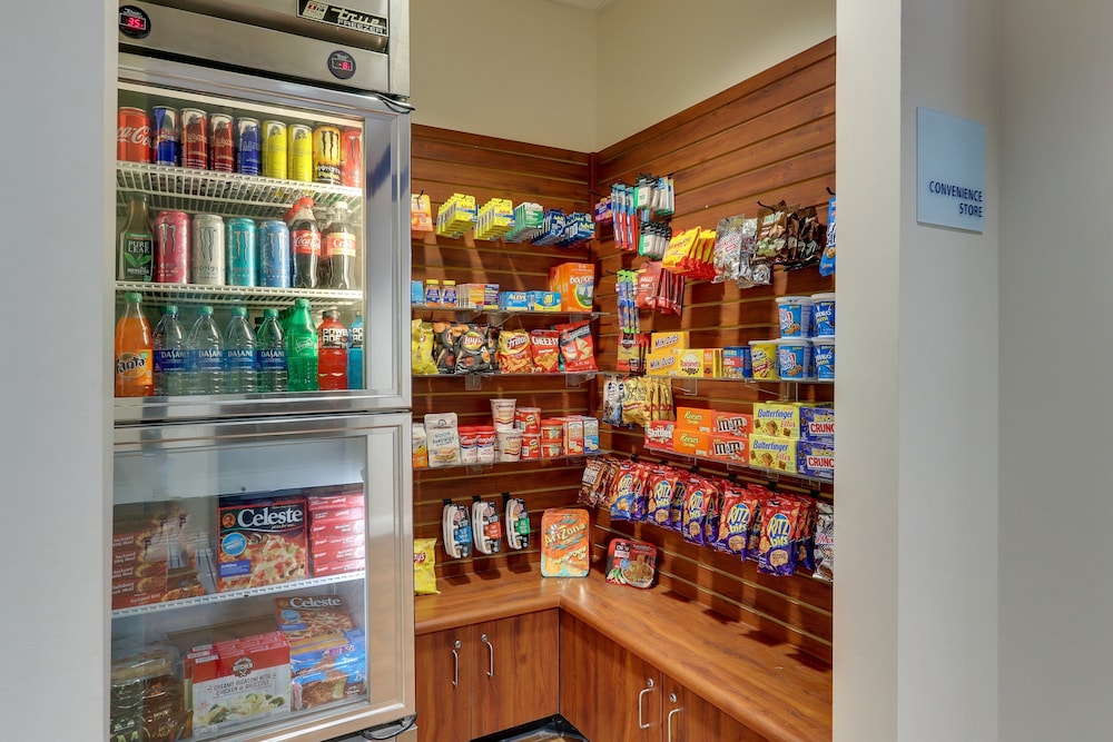 Holiday Inn Express & Suites Dayton-Centerville by IHG 43/52