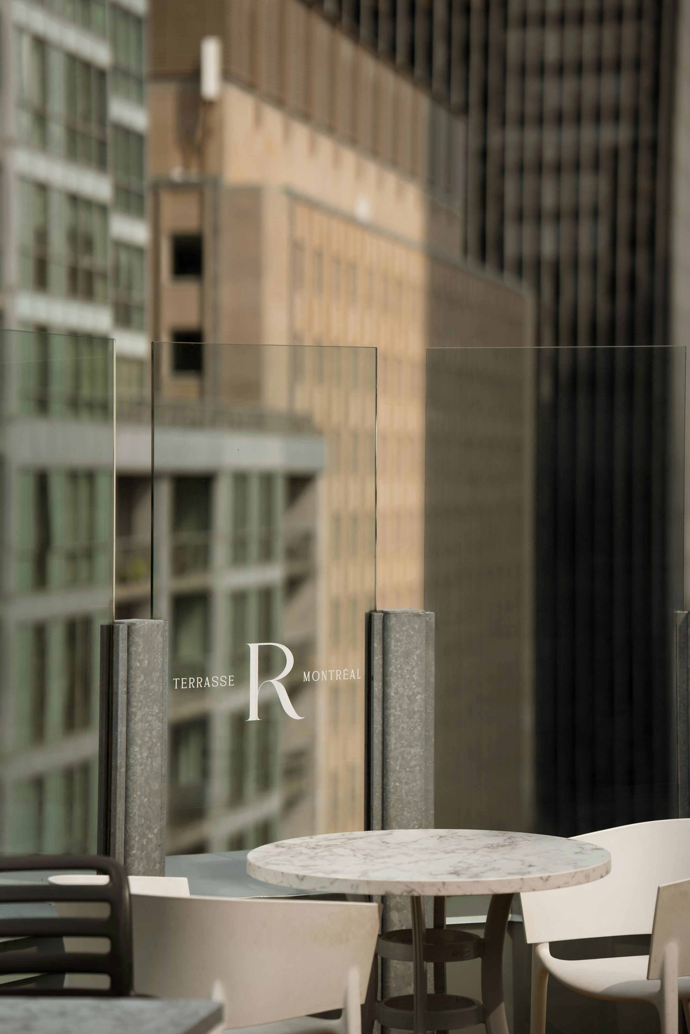 Renaissance Montreal Downtown Hotel 40/58