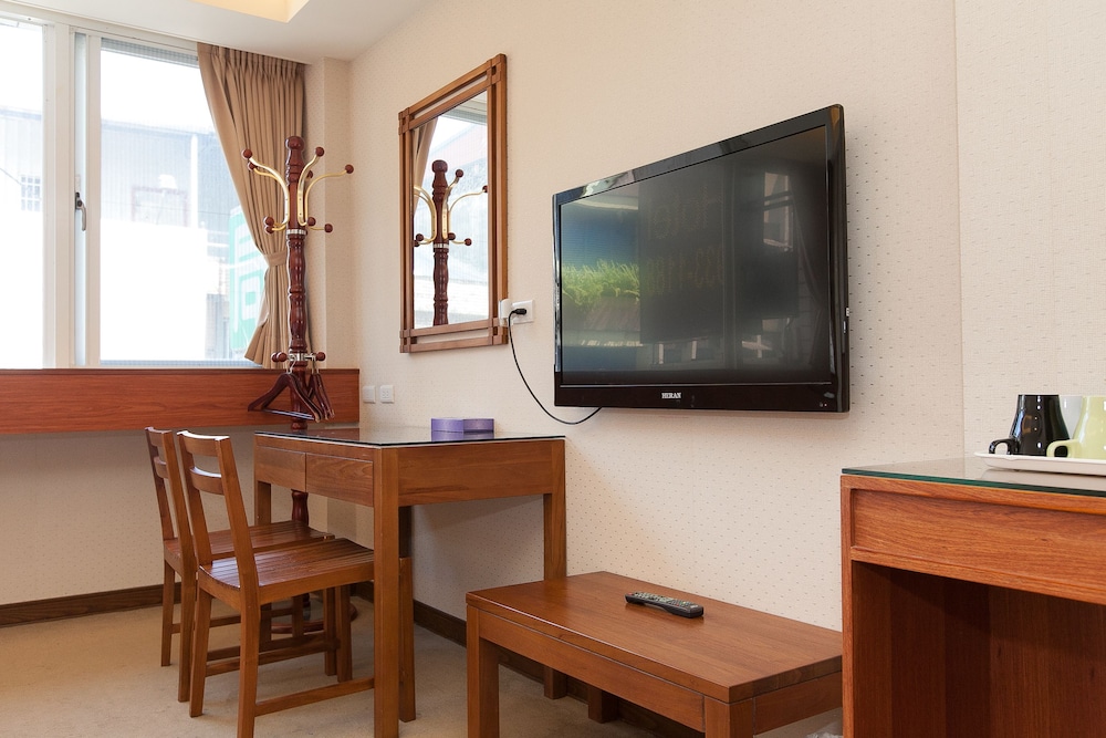 Mucha Hotel 47/54