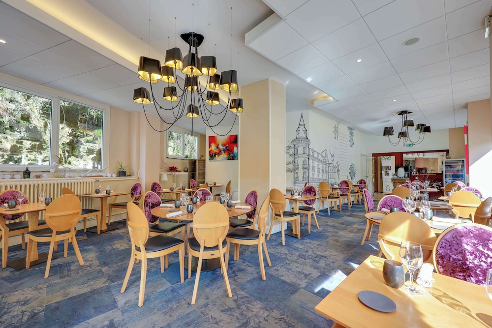 HOTEL LE ROC AU CHIEN 40/53