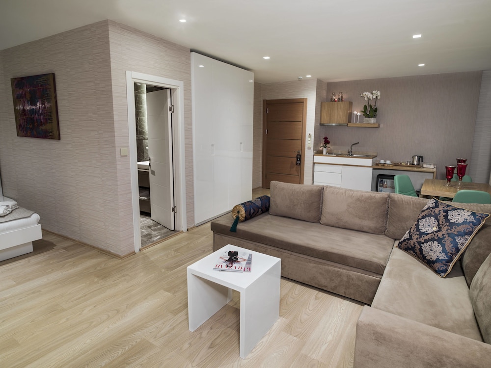 HOTEL BOSFORA 42/50
