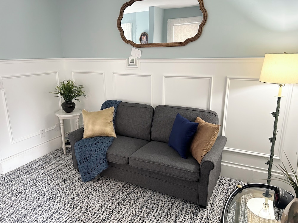 50 Lincoln Short North Bed and Breakfast 49/71